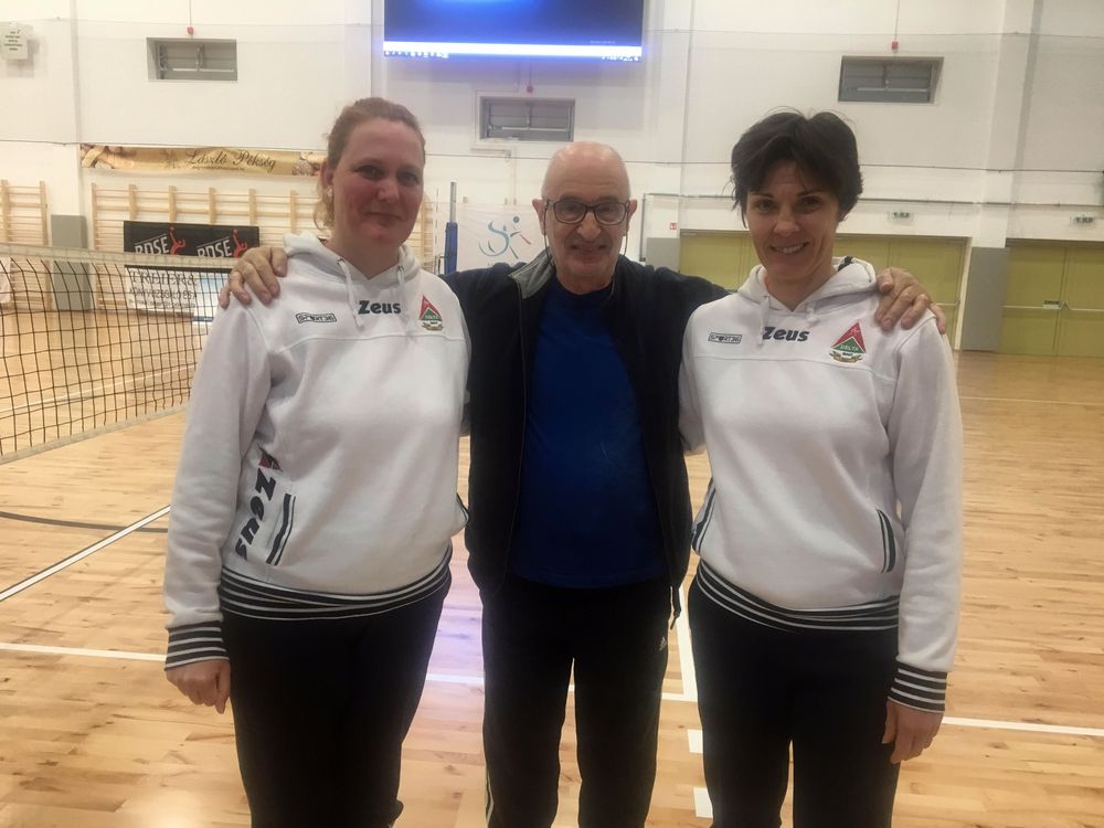 Képzésen vettek részt edzőink