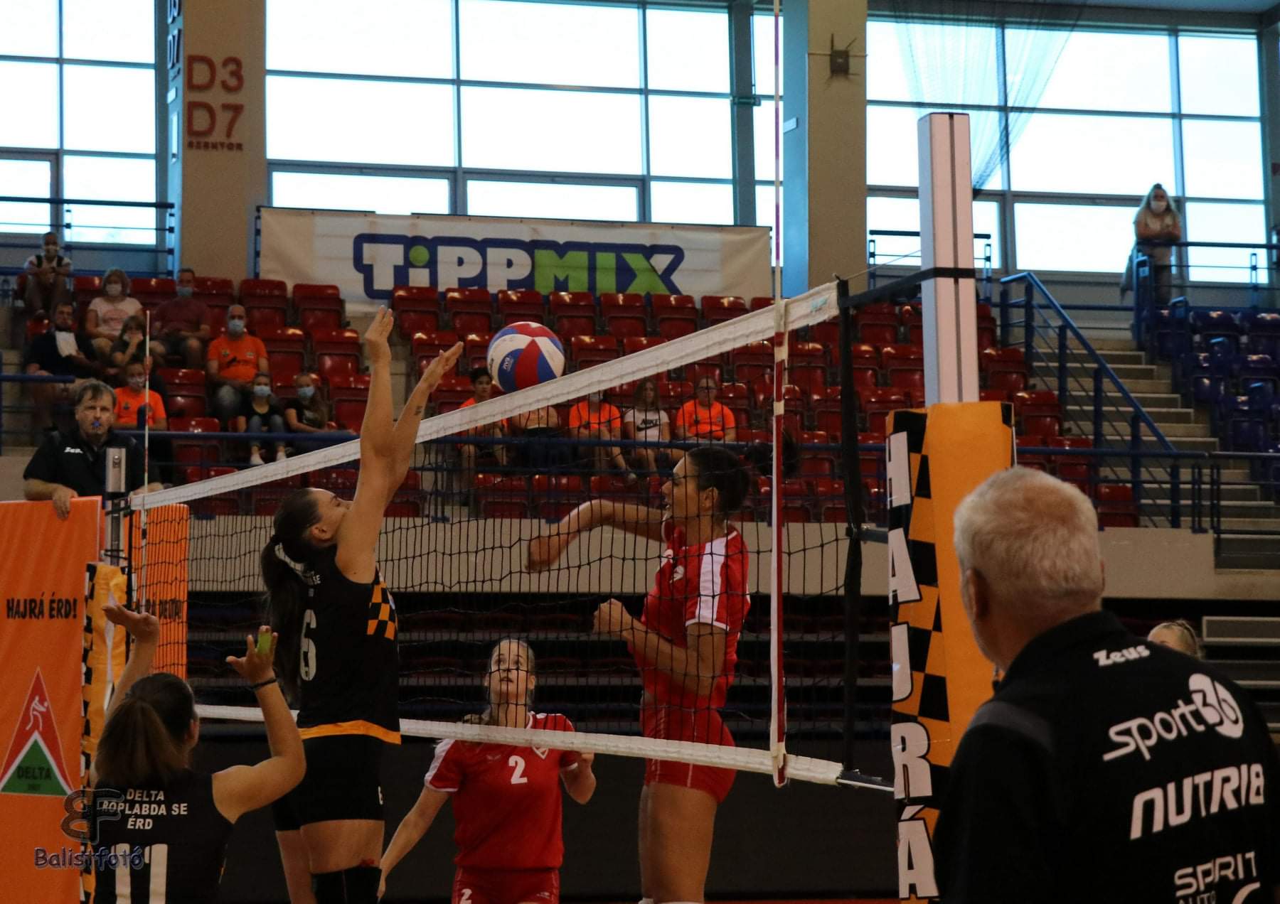 Történetünk első meccse az Érd Arénában