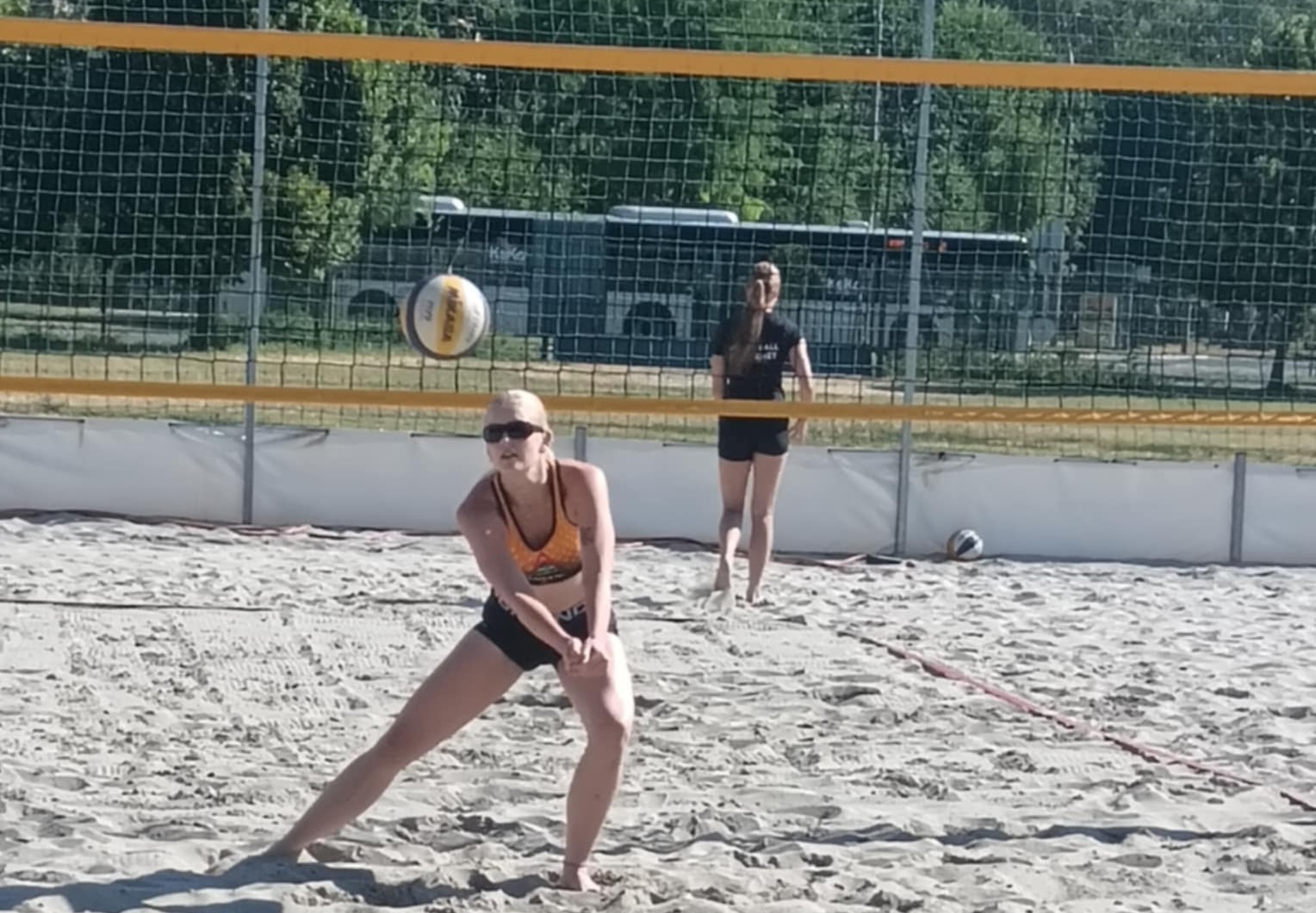 Bronzéremmel és értékes tapasztalatokkal zárták a hétvégét a Delta strandröplabdázói